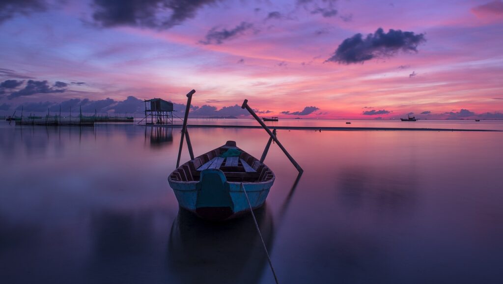 boat, sea, sunrise-1014711.jpg